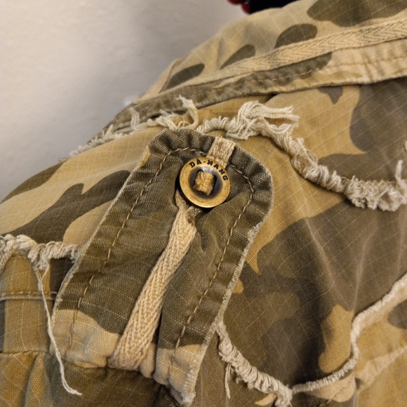 Da-Nang Silk Blend Distressed Camo Military Style Cropped Utility Jacket - Picture 8 of 13